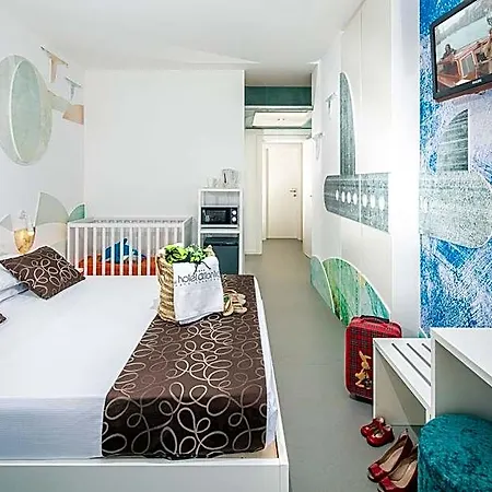 Atlantic 4*