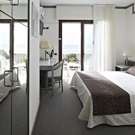 Atlantic Hotel 4*